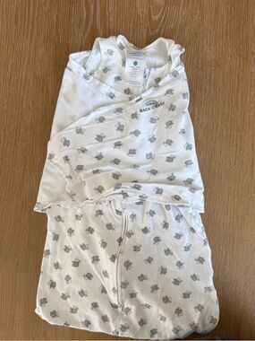 Halo White Sleep Swaddle with Gray Sheep Print